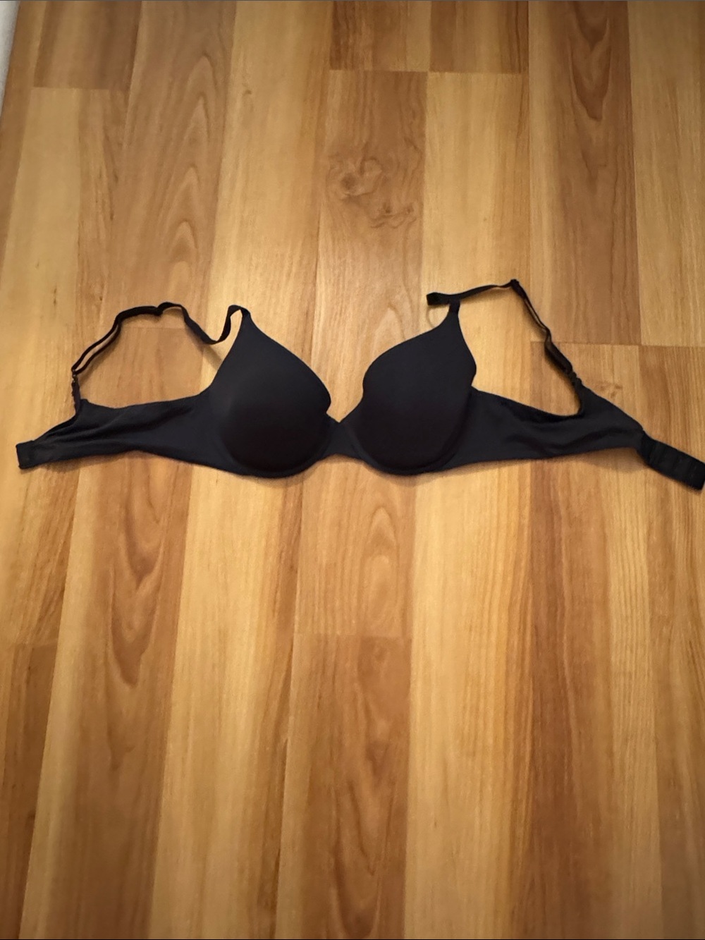 Everyday Smooth Black T-Shirt Bra - Lightweight Support